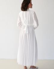 beyaz piliseli saten elbise 4