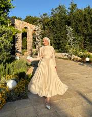 krem piliseli saten elbise