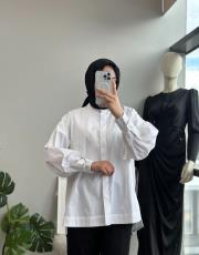 ekru kol aksesuarlı gömlek