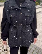 siyah taşlı kapitone yelek