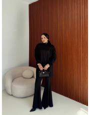 siyah lastik detaylı takım